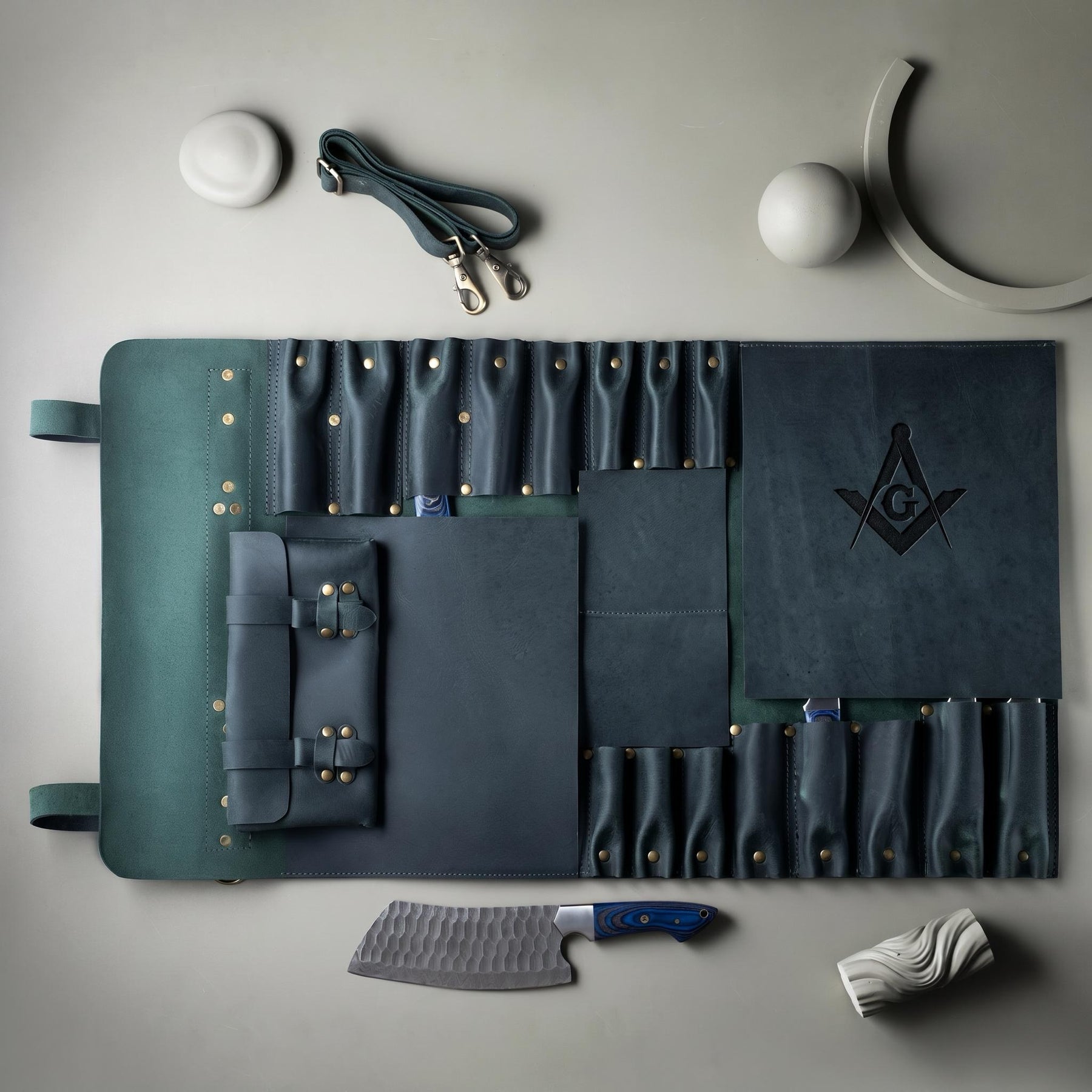 Master Mason Blue Lodge Knife Roll - Square & Compass G 16 Slot Custom Leather Organizer - Bricks Masons