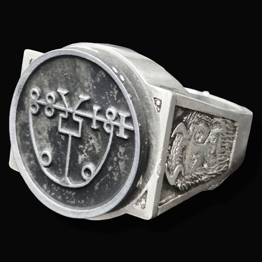 Demon Ring 14 MARQUIS LERAJE 72 Demons Lesser Key of Solomon Goetia In Silver 2.2 cm x 1.8 cm 18 Gr Art 1792 - Bricks Masons