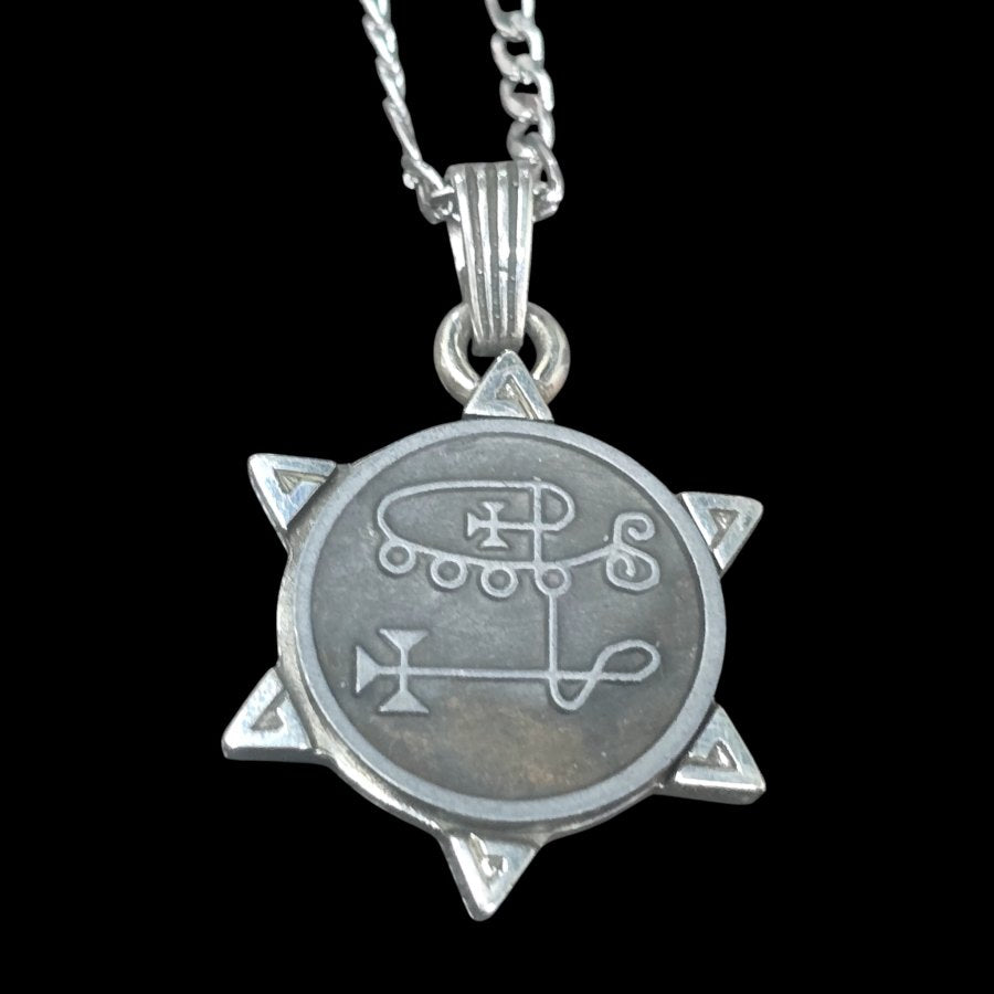 Demon Pendant 06 DUKE VALEFOR and Secret Seal of Solomon 72 Demons Lesser Key of Solomon Goetia In Silver 3 x 2.5 cm 12 Gr Art 1865 - Bricks Masons