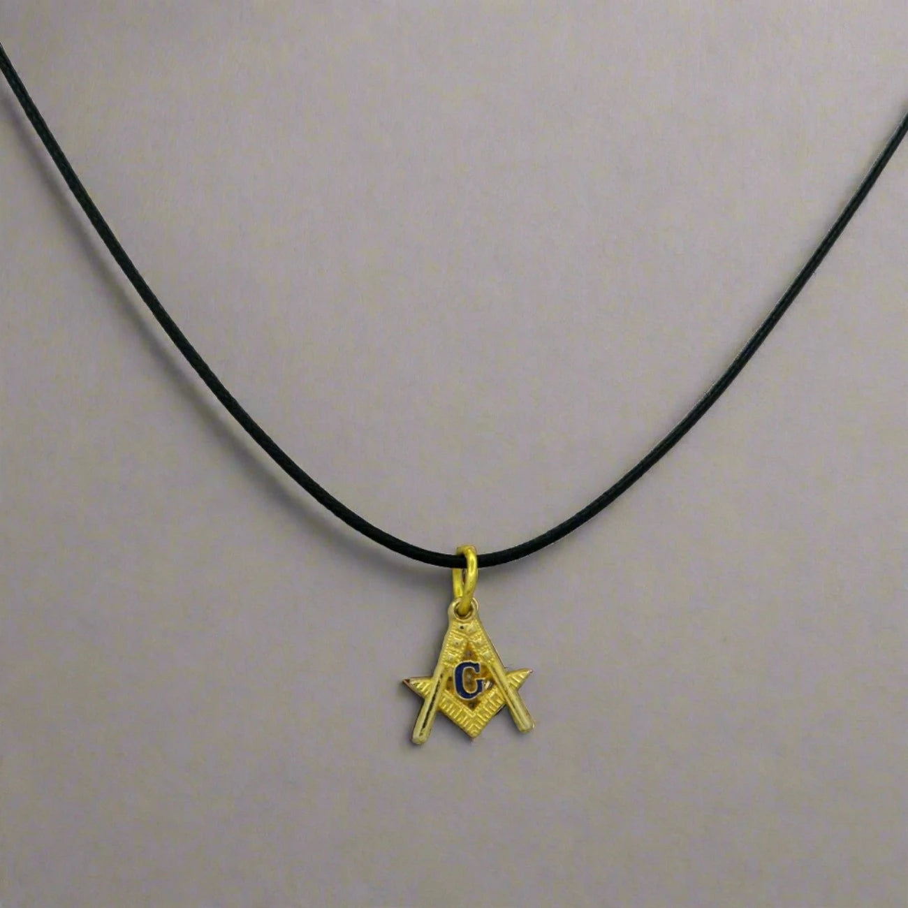 Master Mason Blue Lodge Necklace - Gold Plated Compass And Square G With Leather Chain - Bricks Masons