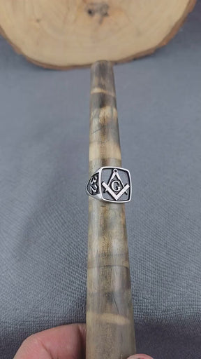 Anillo de la Logia Azul de Maestro Masón - Negro y Plata Repujado S y C con G