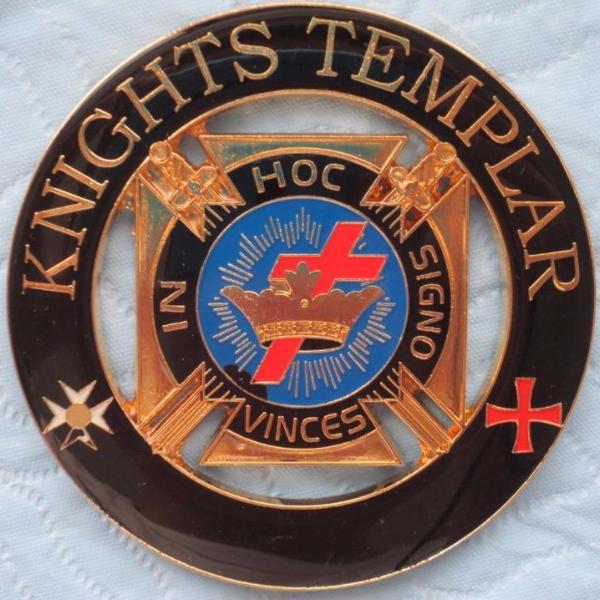 Knights Templar Commandery Car Emblem - IN HOC SIGNO VINCES Golden Medallion - Bricks Masons